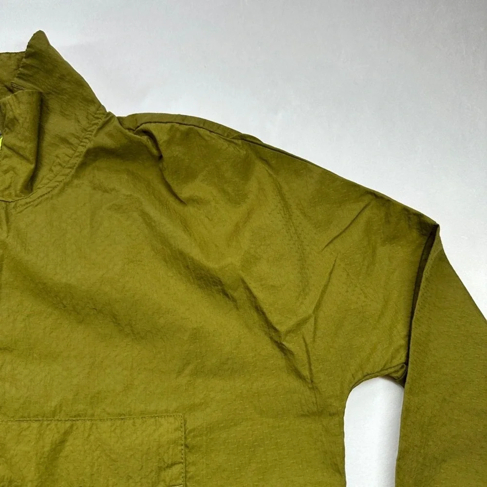 Nike Swoosh Running Jacket‎ Olive Green Dri-FIT Half Zip Pullover XS